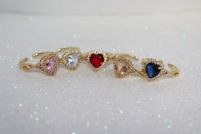 Amorè Rings - {{ Millzladiva Eyelit Shop }}